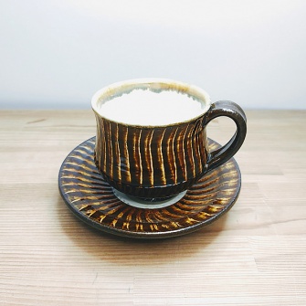 小鹿田焼のコーヒーカップセット　刷毛目　茶