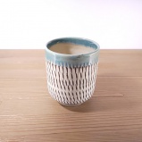 小鹿田焼の湯のみ 飛び鉋(とびかんな) フチ緑