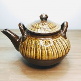 小鹿田焼の土瓶　茶 刷毛目